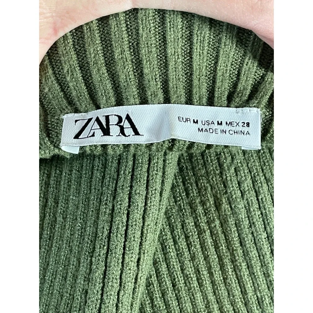 Zara Women's Green Knit Turtle Neck Sleeveless Slim Fit Tank Vest Sweater Top M